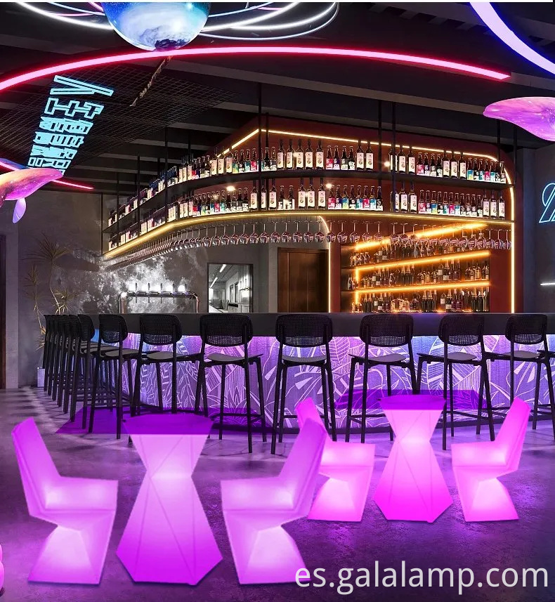 Elegante juego de comidas al aire libre luminosa LED para balcones acogedores